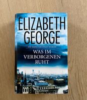 Spannender Krimi: Was im Verborgenen ruht von E. George