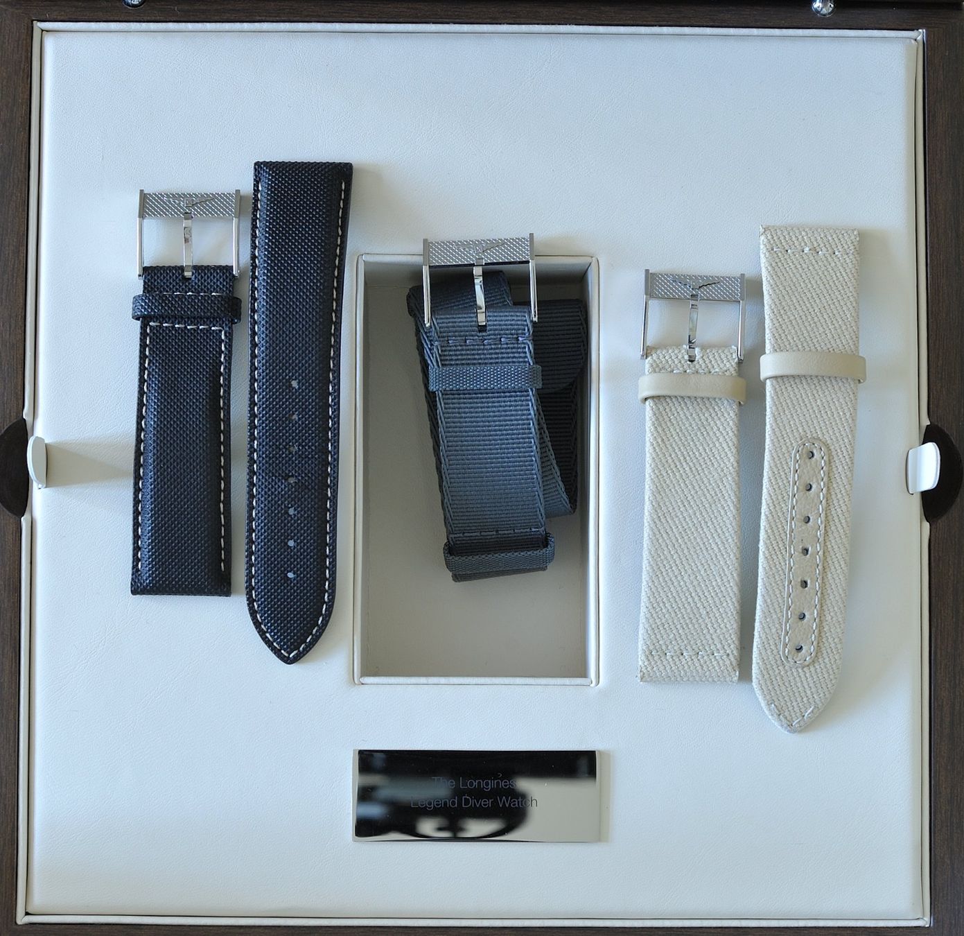 Longines Orologi: Longines Legend Diver 42mm, plus 3 Original Longines Straps – Usato da Basel venduto da catcatdog 8