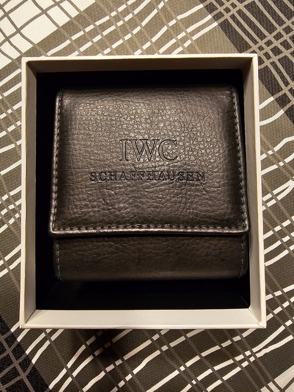 IWC Uhren: IWC Porsche Design Titanium Damenuhr – Gebraucht aus Kiental von MeSa_Niesen 3