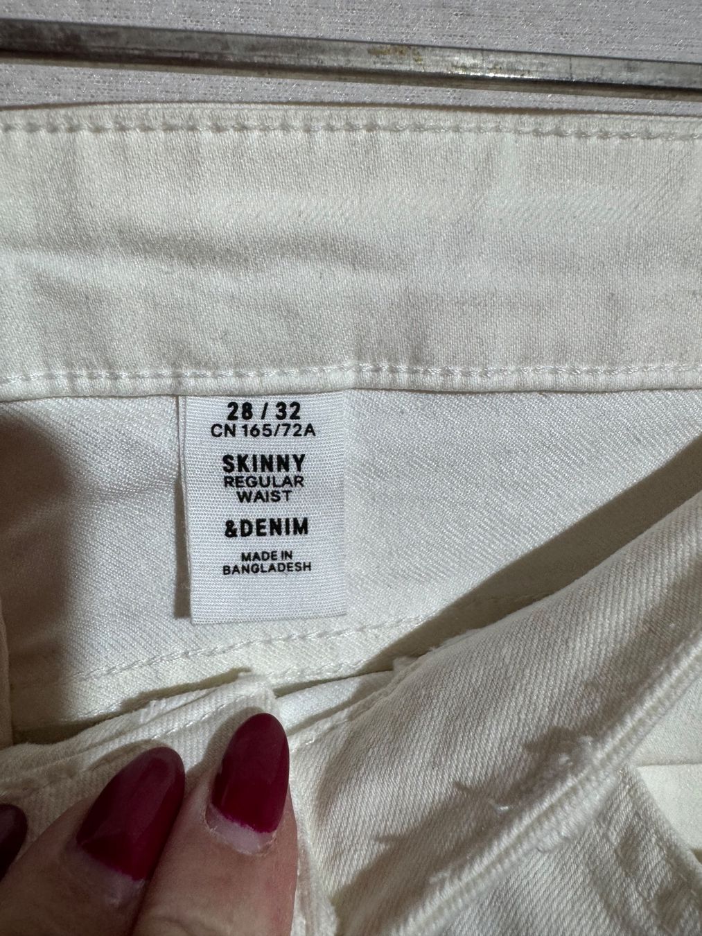H&M Jeans: Weisse Jeans Gr. 28/32 – Usato da Grosswangen venduto da SALE_SALE_SALE 3