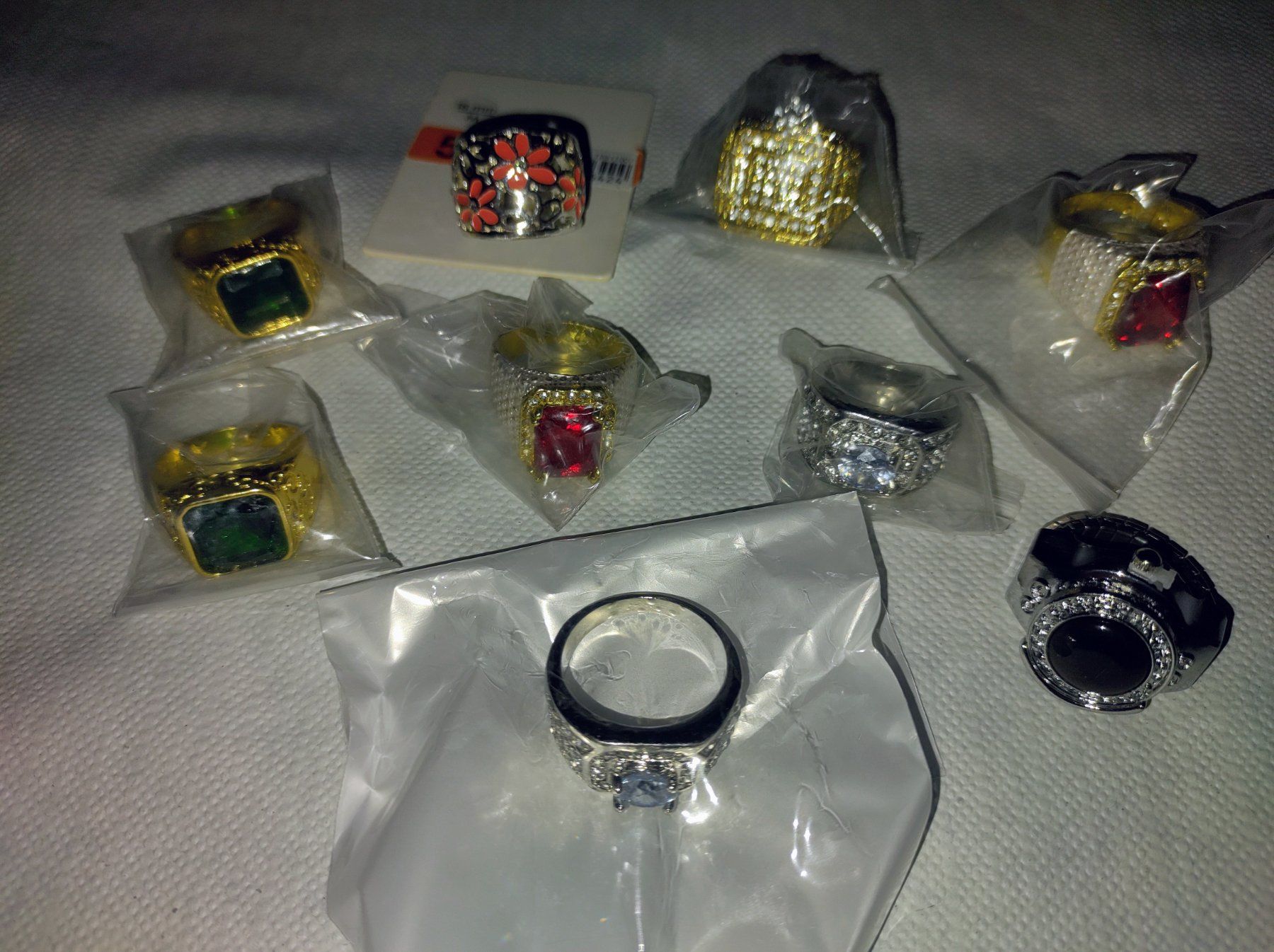 Anelli: MODESCHMUCK ** 9 FINGERRINGE ** GOLD & SILBERFARBIG ** ELVIS – Nuovo (secondo la descrizione) da Lupfig venduto da Womewome 1