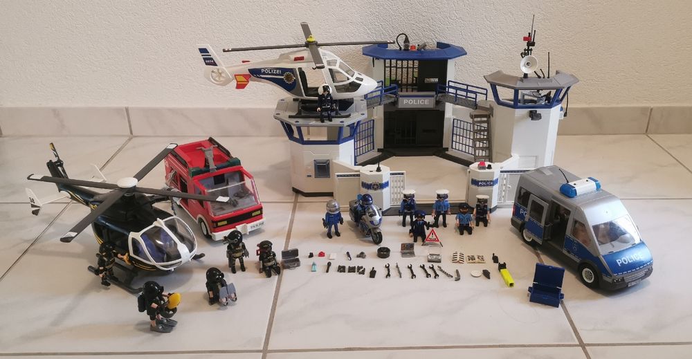  Playmobil Polizei set (Gebraucht) in Adlikon b.Regensdorf für CHF 51 Motiv 