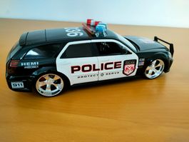 Top Modellauto  Dodge Magnum R/T Police von Jada , 1/18