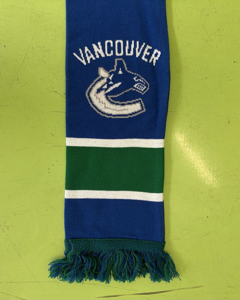 Foulards & écharpes: Écharpe Vancouver Canucks – D'occasion à Lausanne par yae_g29f 1