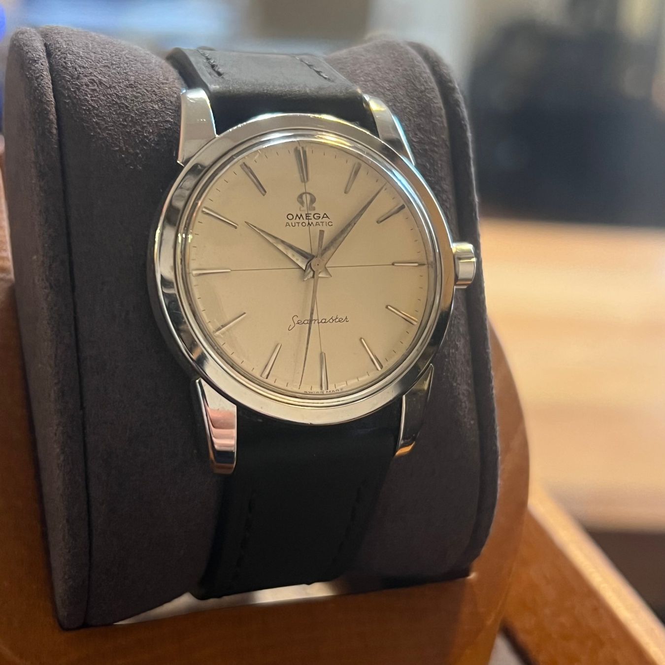 Omega Orologi: Omega Seamaster Vintage Automatic Silver Dial – Usato da Carouge GE venduto da Watchaser 1