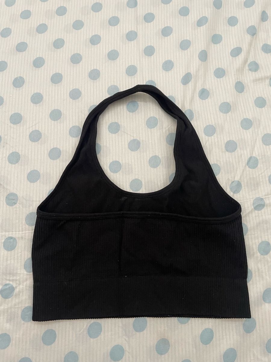 Tops: Halter Tops – Gebraucht aus Wohlenschwil von chi_k9ds 2