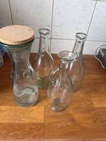 Lot de 4 bouteilles / carafes en verre soufflé  