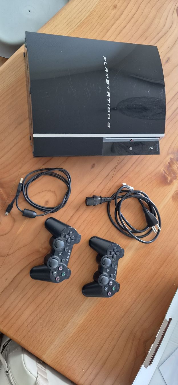 Sony Konsolen: PlayStation 3 der 1. Gen. – Gebraucht aus Ottikon von toebsen