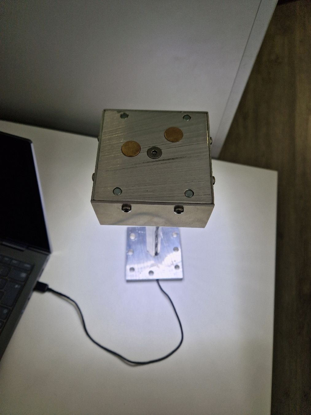 Lampes: Lampe mit USB Anschluss – D'occasion à Sissach par eli_6l2g 2