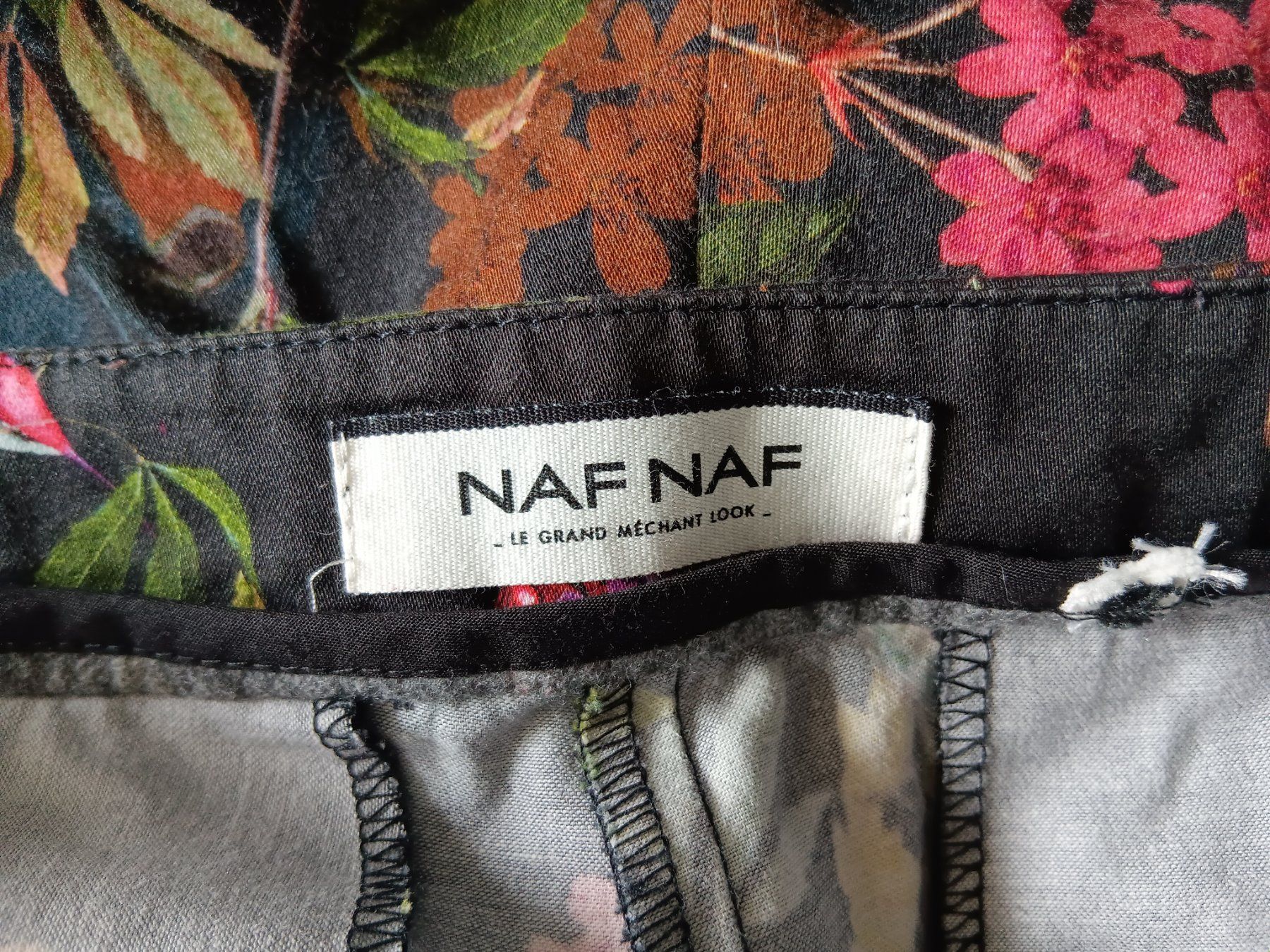 Nafnaf Pantaloni: NAF NAF  Pantalon / Hose    Taille / Grosse 40 CH .... – Usato da Cossonay-ville venduto da Super-Price-Quality 9