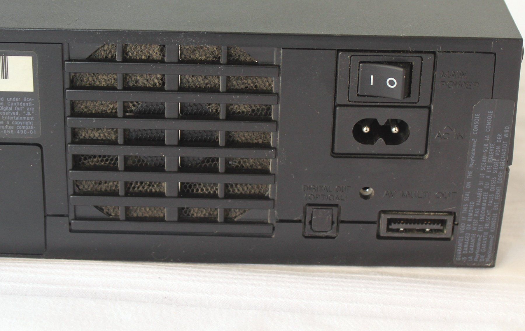Sony Console: Sony Playstation 2 Konsole mit 4 Spielen und 2 Controller – Usato da Zürich venduto da Auctionata 8