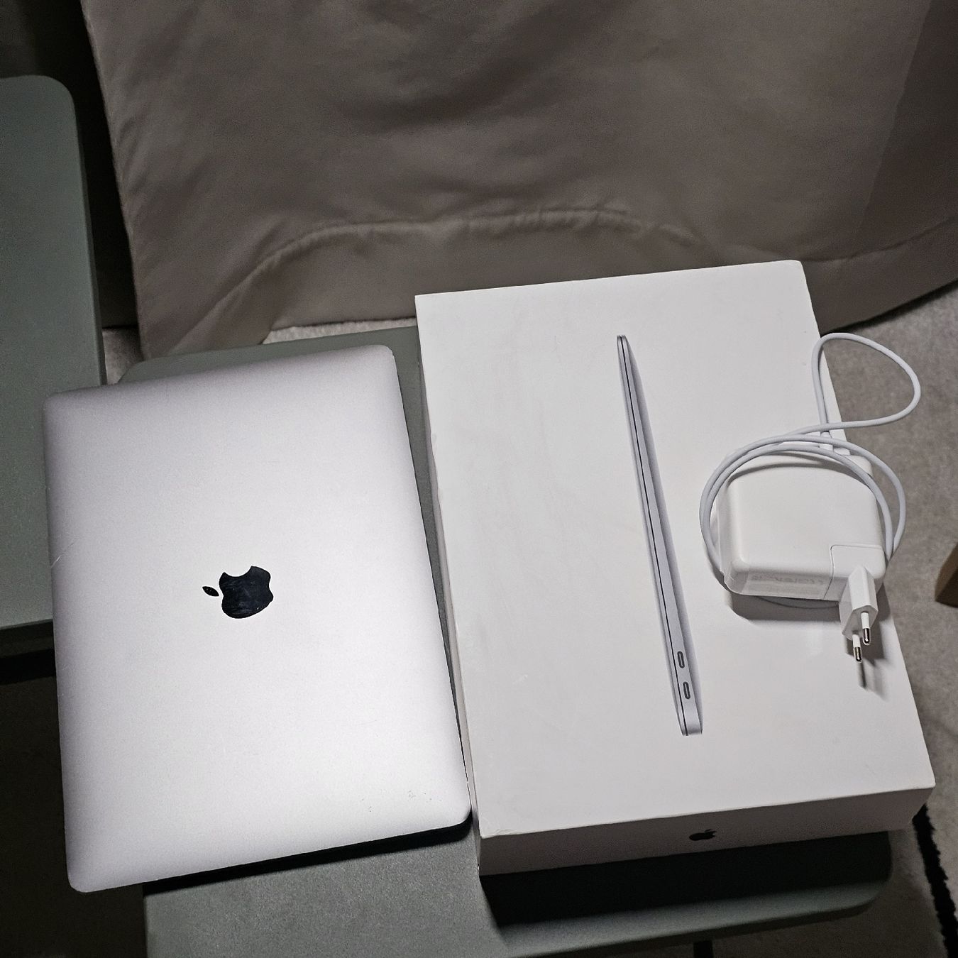 Apple Notebooks: MacBook Air M1 2020 – Gebraucht aus Bex von gle_l892 4