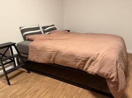 Bettgestell 160x200cm (optional mit Lattenrost)