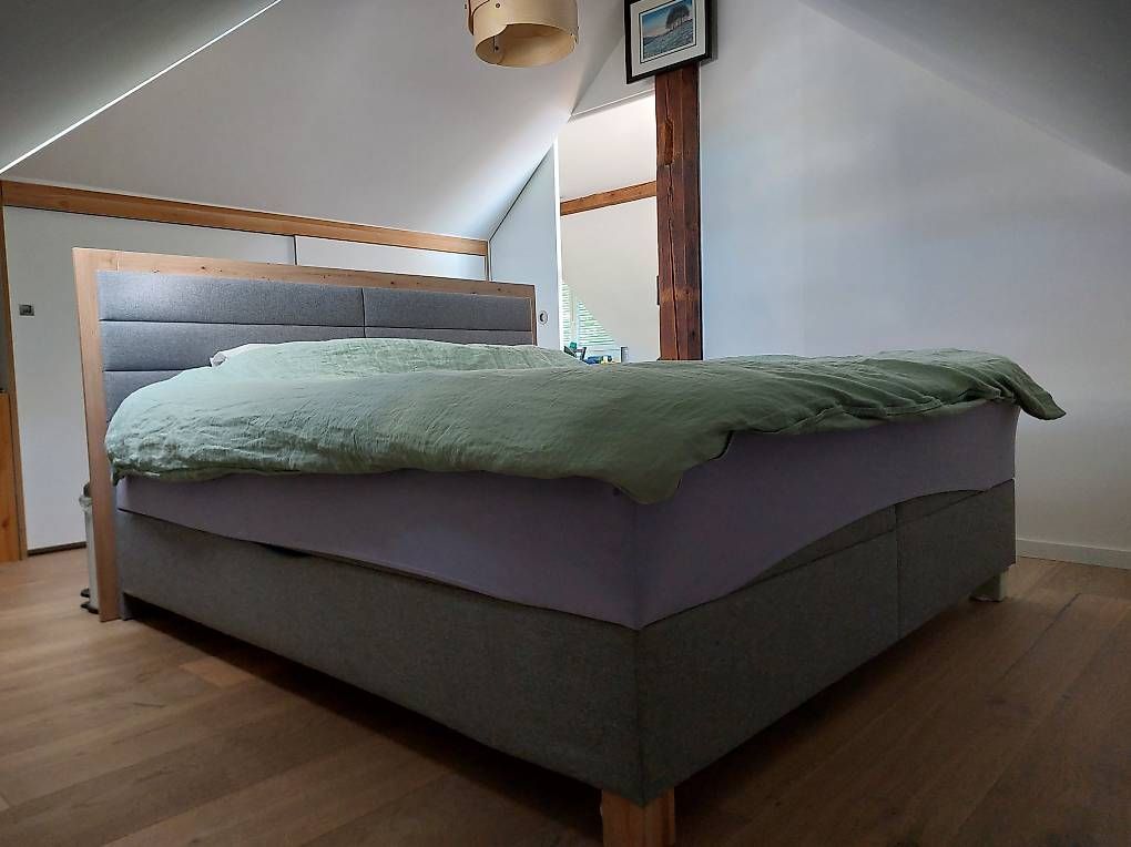Lits: Lit Boxspring 180x200 avec rangement – D'occasion à Neuchâtel par jam_6mrn 1