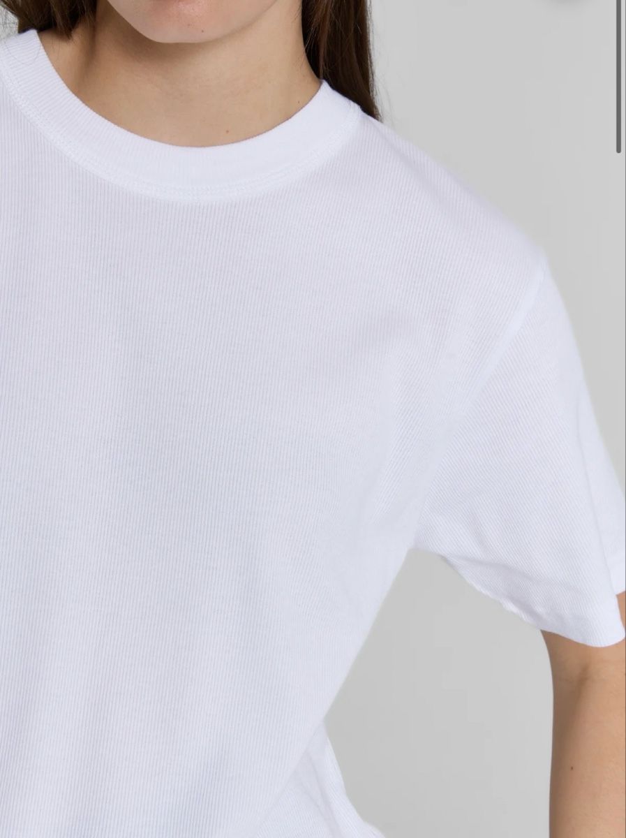 Lamarel T-shirt: Lamarel Ribbed T-Shirt XL – Usato da Olten venduto da smashbox 1