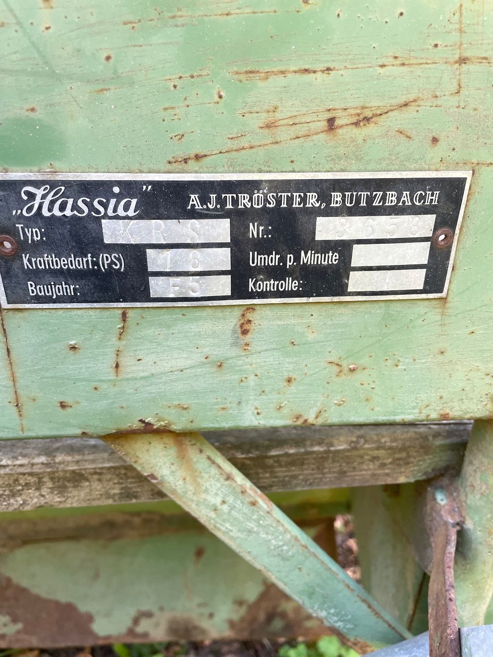 Tutte le macchine: Hassia arracheuse a pomme de terre – Usato da les Clées venduto da pia_v8bw 2