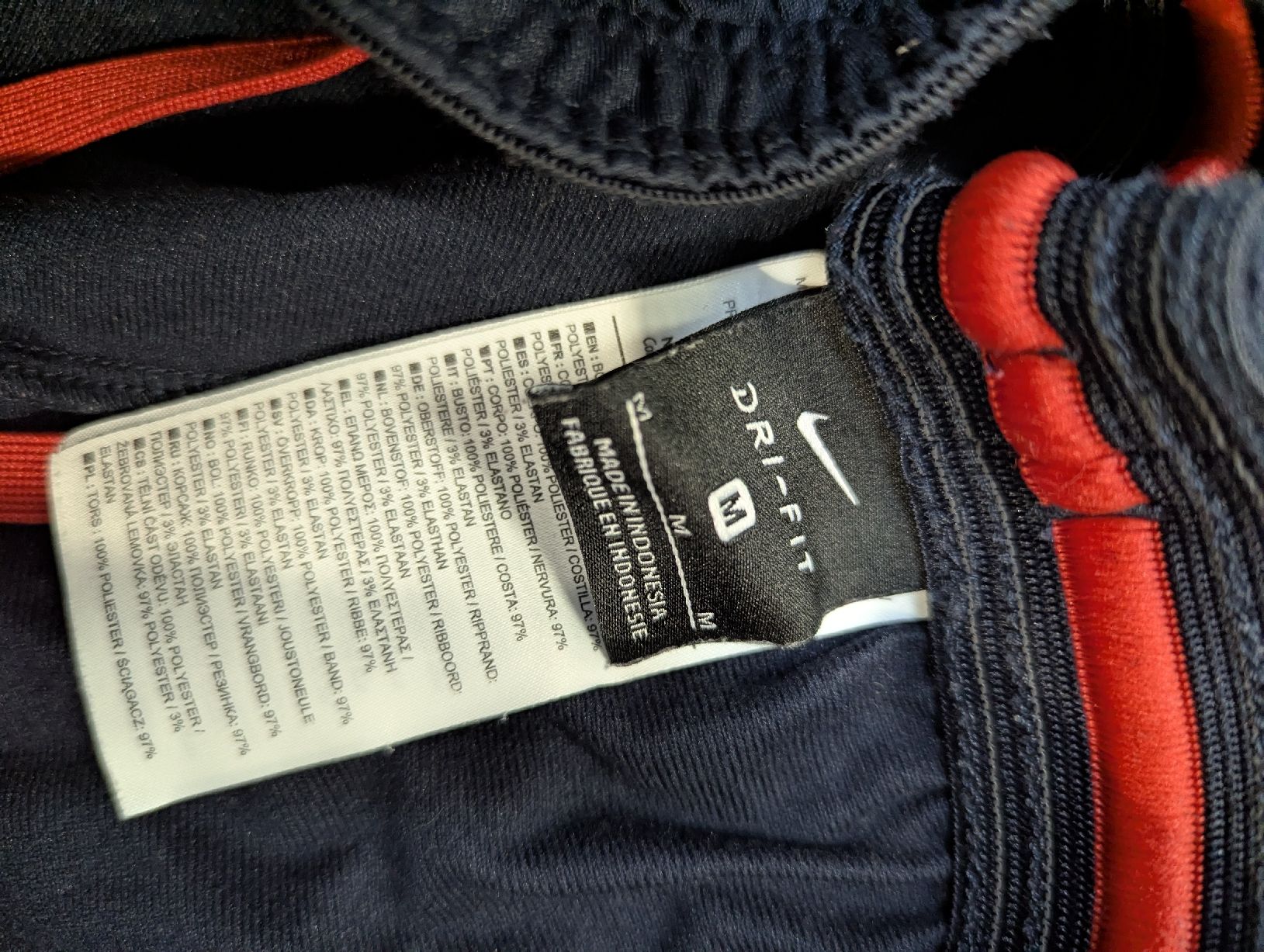 Pantalons: Nike Hose M – D'occasion à Bettlach par Costmiri 2