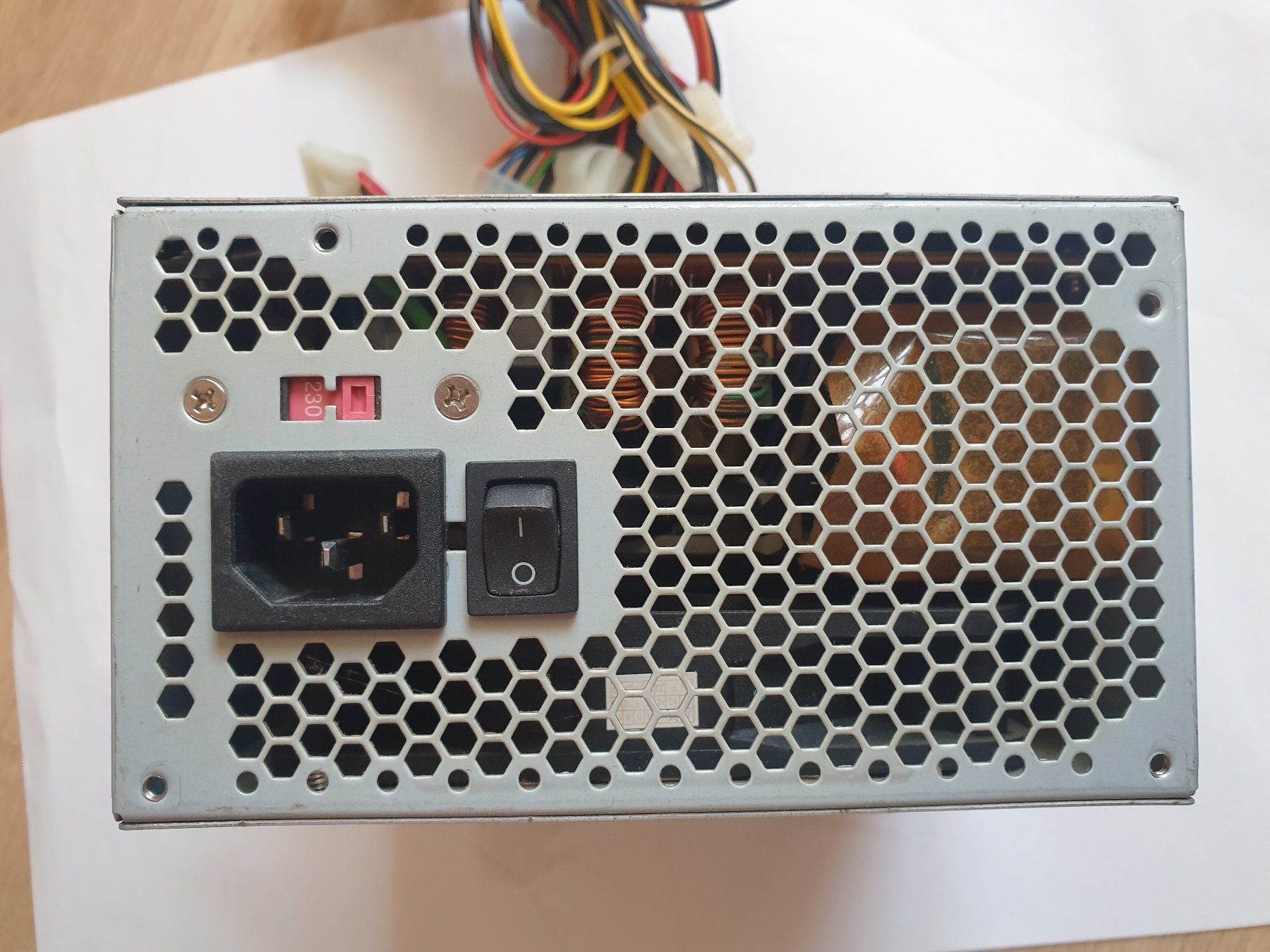 Chieftec Elektronikbauteil: Alimentation PC Chieftec GPS-350EB-101A – Gebraucht aus Moudon von Amaroli7 3