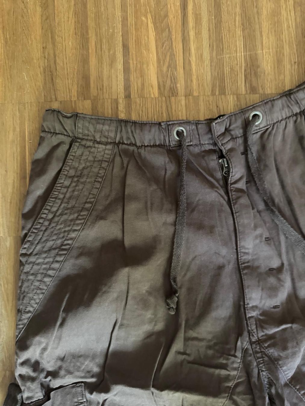 Jaded London Pantalons: Jaded London Parachute shorts – D'occasion à Basel par Julian2301 2