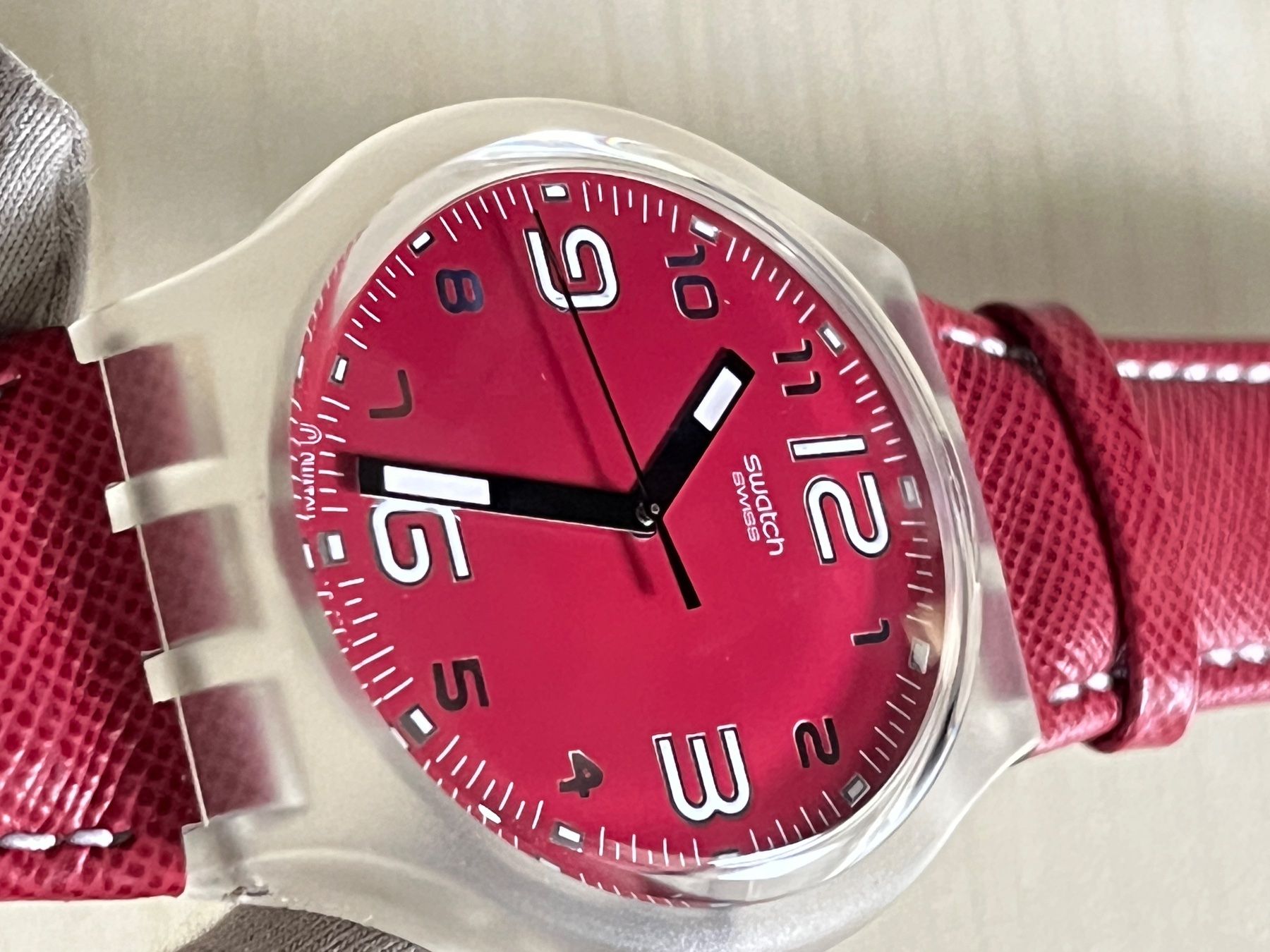 Swatch Orologi: Rote Swatch Uhr - Zeitlos, stylisch, auffällig – Usato da Grenchen venduto da chththl 5
