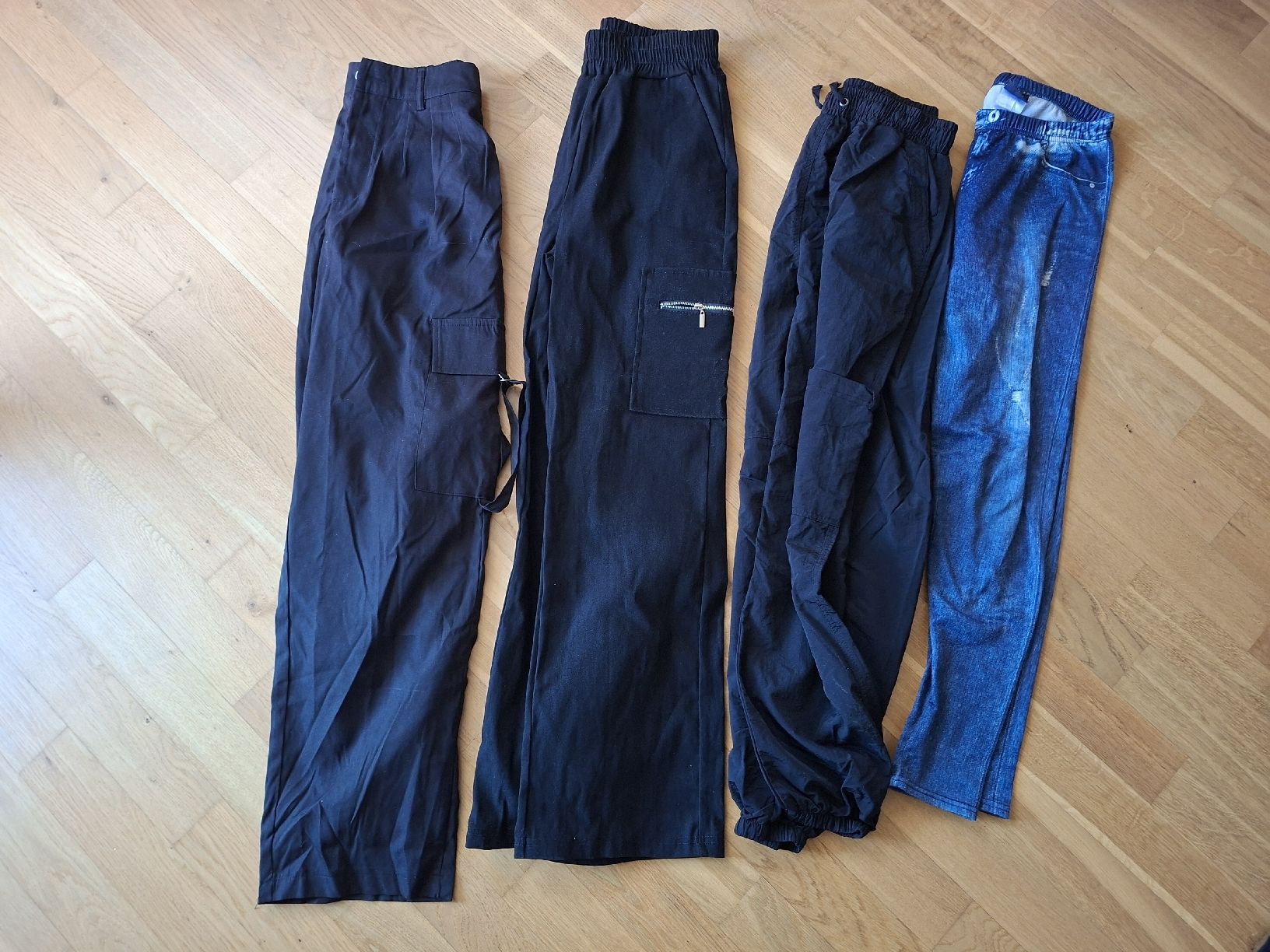 Pantaloni: 8 Hosen Gr 36 oder S (12) – Nuovo (secondo la descrizione) da Lyss venduto da Infinia 1