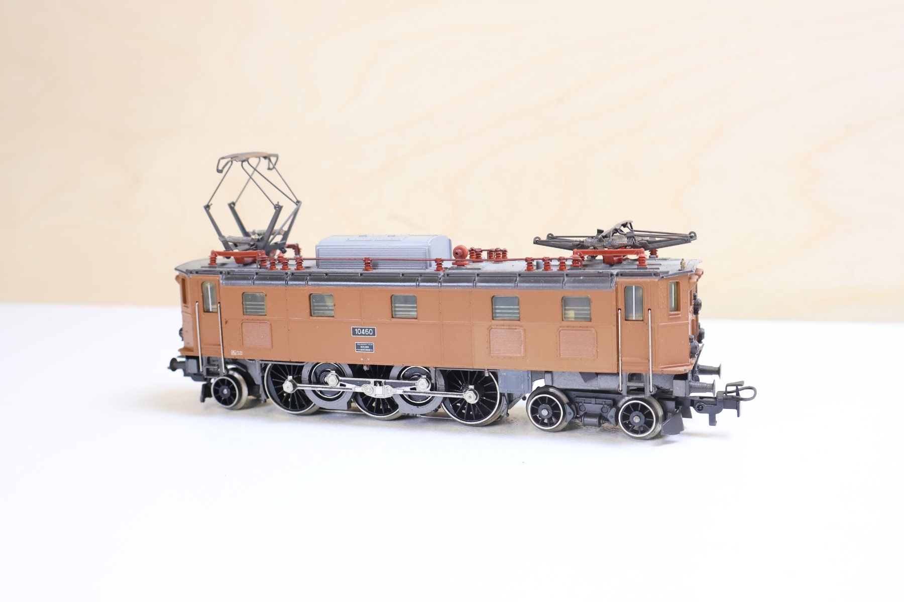 Märklin Modellini di ferrovie: Märklin SBB E-Lok Ae 3/6 - 3151 - H0 – Difettoso da Winterthur venduto da Monstera 2