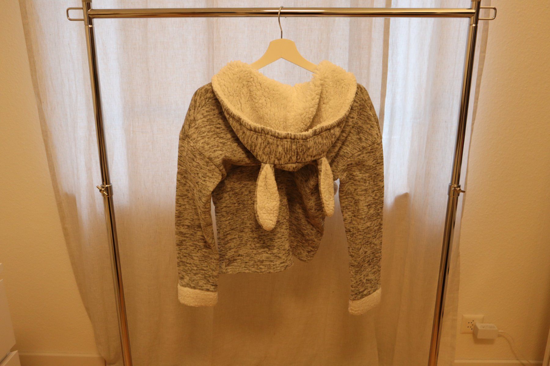 Giacche: Strickjacke – Usato da Aesch BL venduto da san_trv5 2