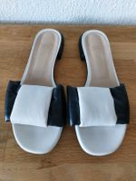 Sommerliche Leder-Slipper Schwarz-Weiss Grösse 36