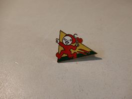 Süsser Vintage Anstecker / Pin - Knorrli im Dreieck