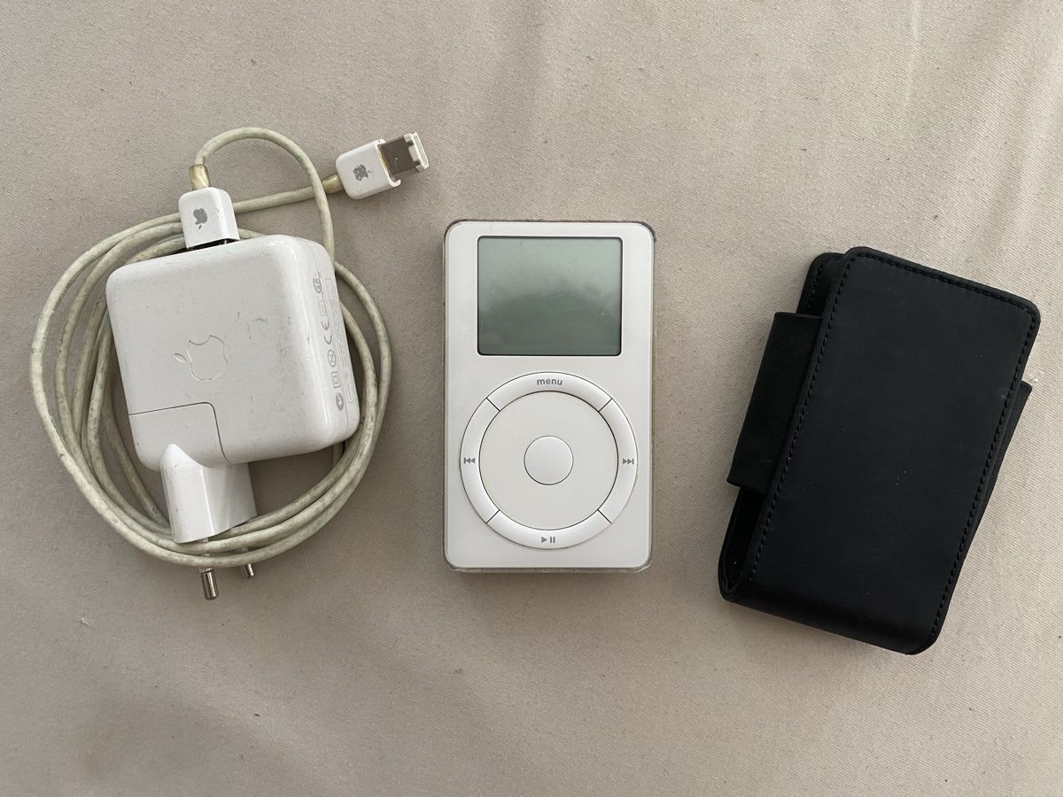 Apple Lecteur media portable: iPod Classic 2. Gen. 20GB – D'occasion à Basel par Mr._Nice-Trade