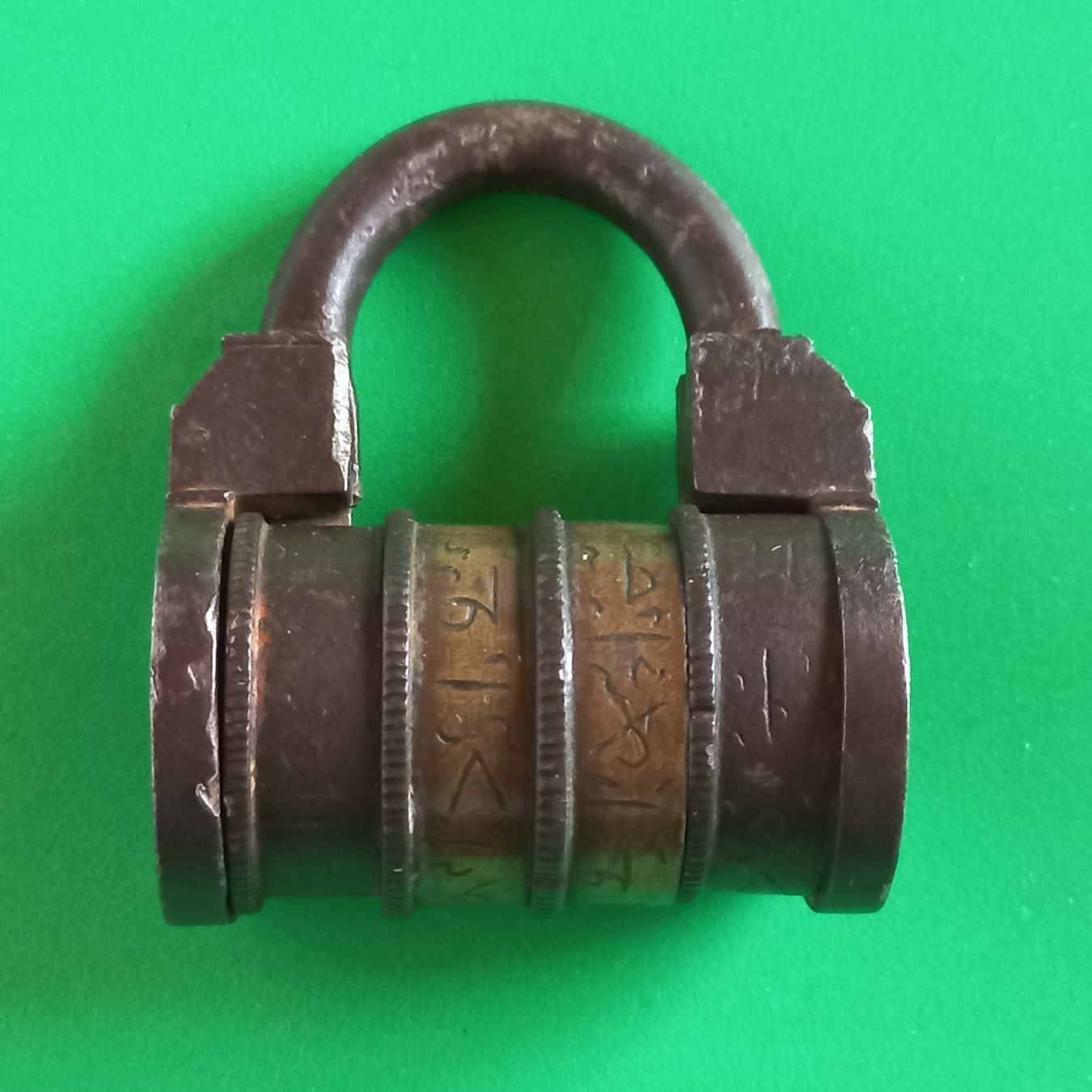 Lucchetti: Ancien cadenas à combinaison. – Usato da Dompierre FR venduto da fat_xth5 1