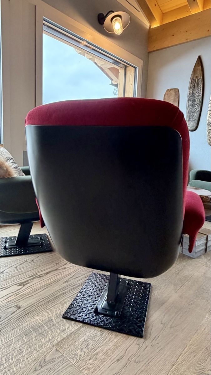 Poltrone: Kinosessel aus echtem Kino – Usato da Einsiedeln venduto da promoder 1