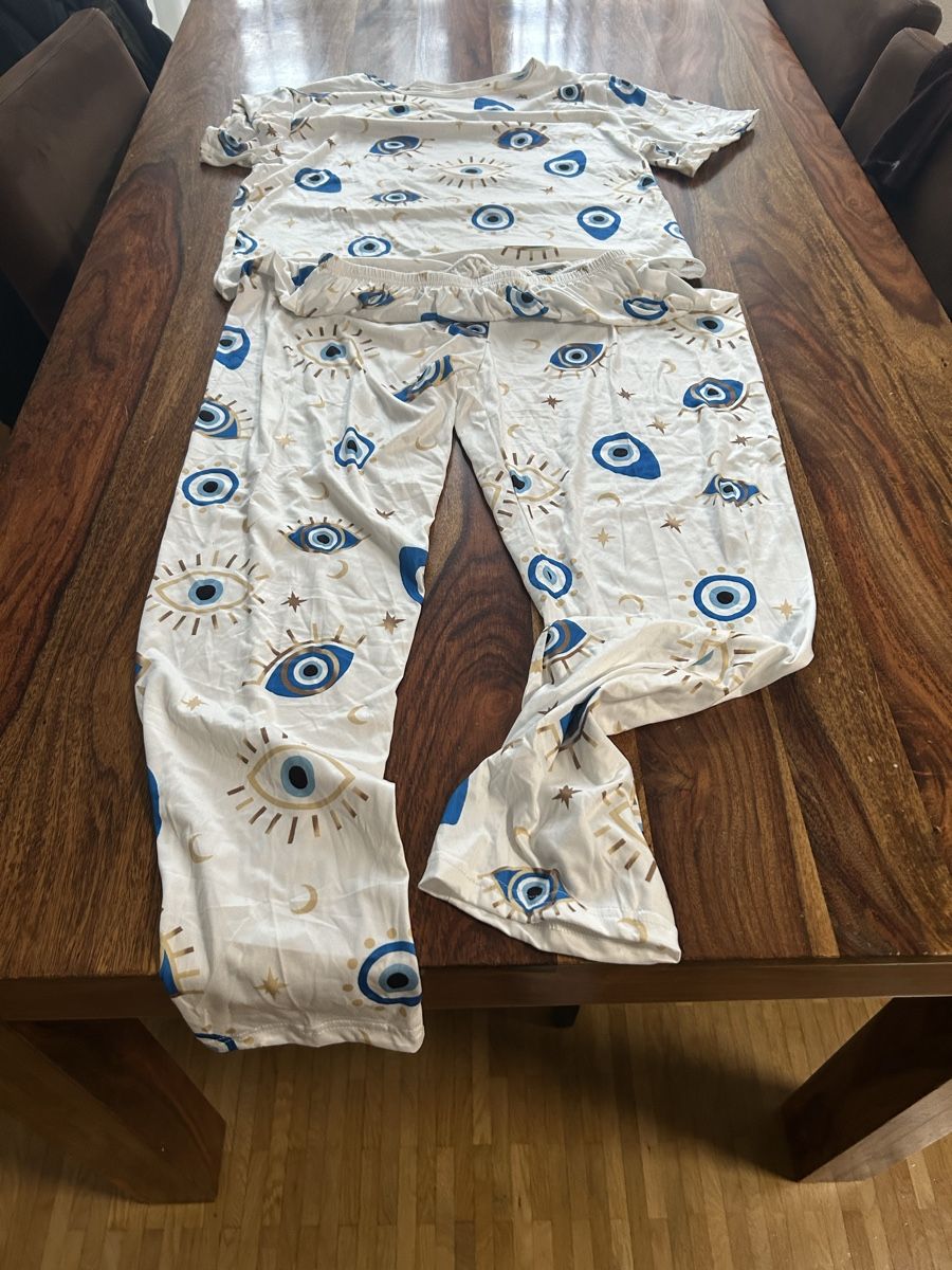 Negligees & Pyjamas: Damen Pyjama mit "Evil Eye" Grösse L, Neu ! – Neu und originalverpackt aus Zürich von Nutla 2