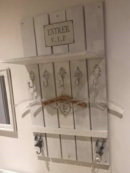 Guardaroba: Einzigartige selbstgemachte Hängegarderobe – Usato da Buch am Irchel venduto da 19HCD21