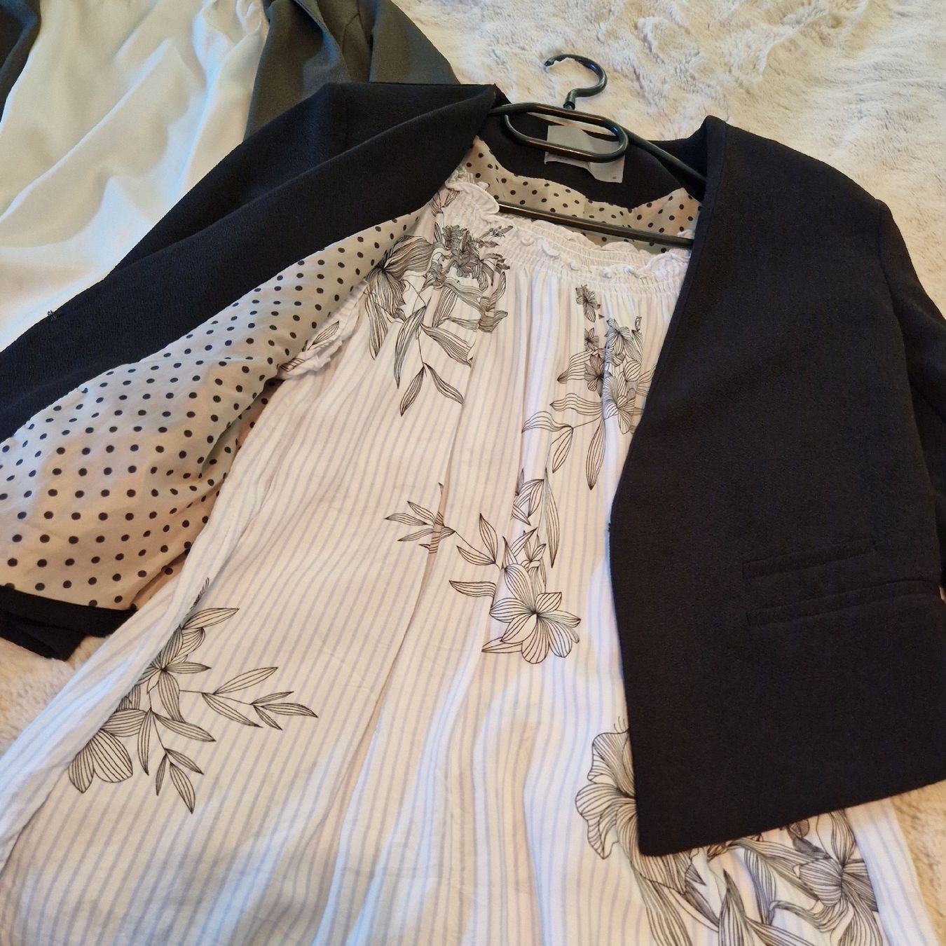 Lotti di vestiti: Blazer & Blusen Gr. S – Usato da Nendeln venduto da allerliabschteszuegs 2