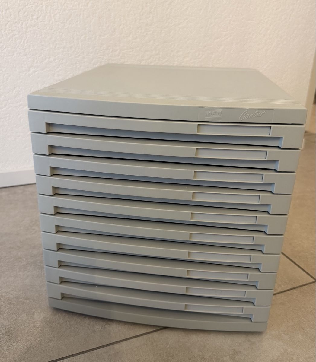 Korpus: Caisson à tiroirs gris avec 10 compartiments de rangement – Gebraucht aus Courtételle von Fiacuzzo 3