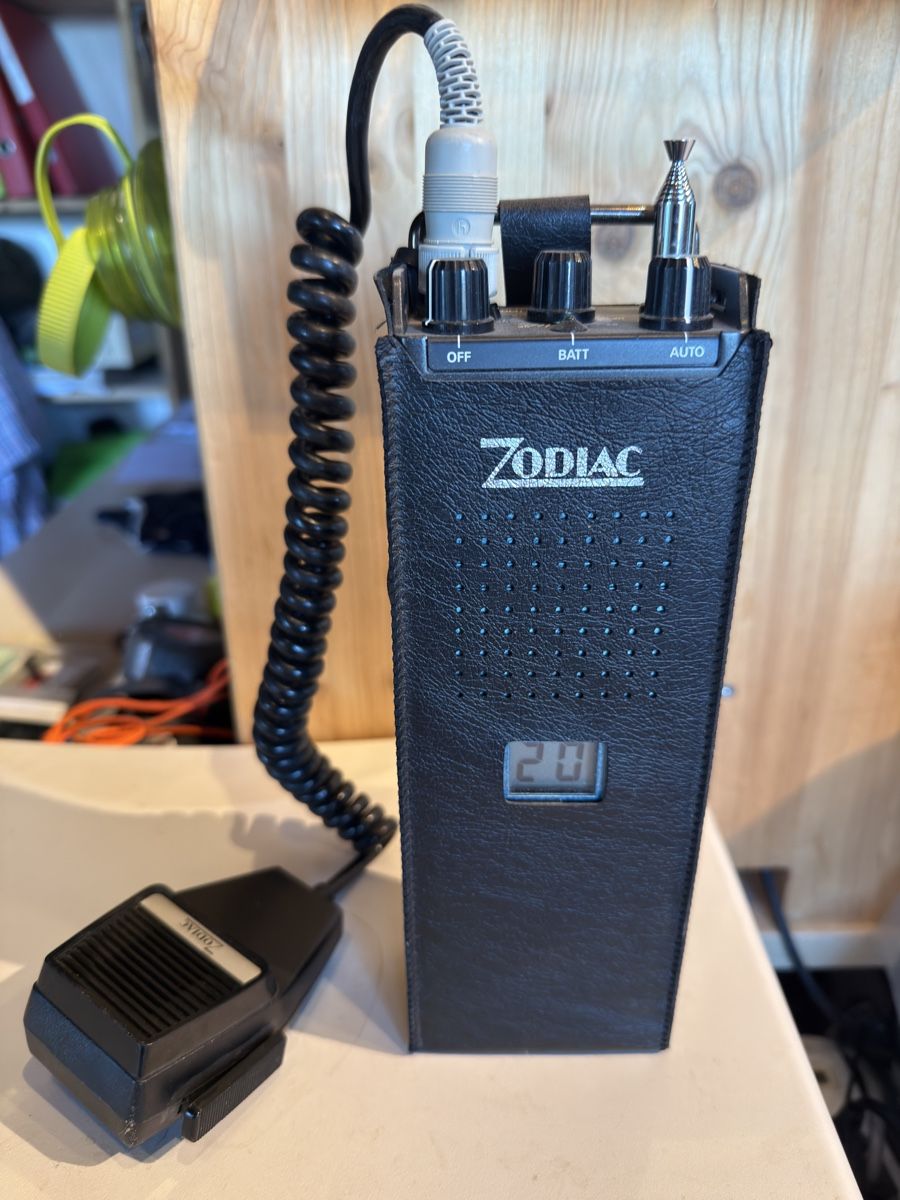 Radiocomunicazione: Zodiac P 2040-C – Usato da Lützelflüh-Goldbach venduto da Wurschdsalat