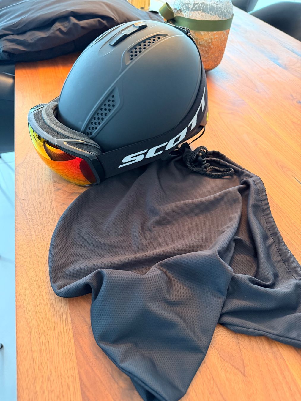 Caschi: UVEX Skihelm inkl SCOTT Skibrille – Usato da Steinhausen venduto da Dani291 3