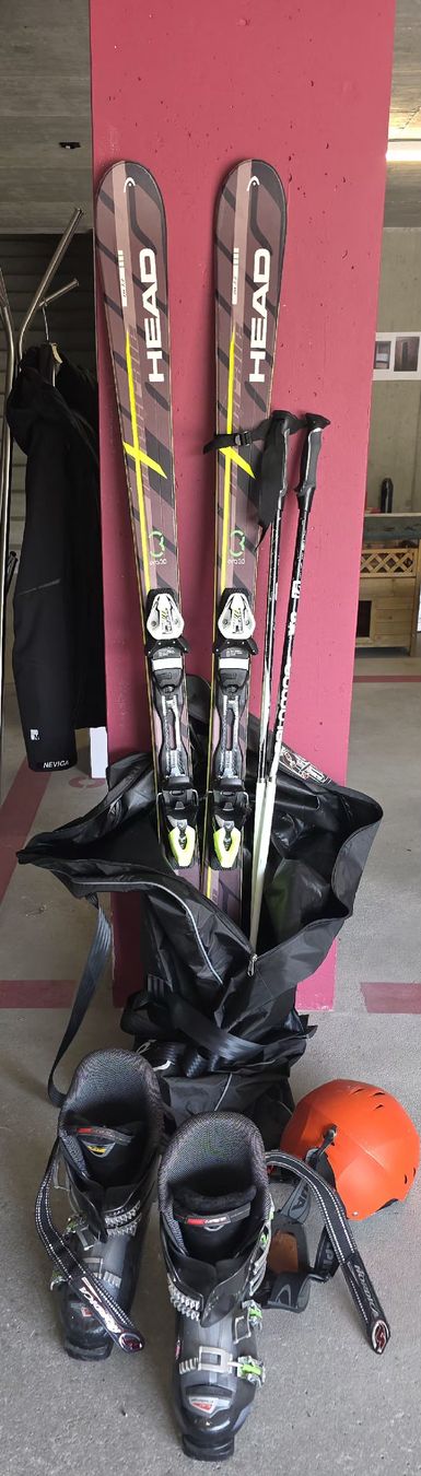 Skis: Ski – Gebraucht aus Schachen b. Reute von Judyniki 1
