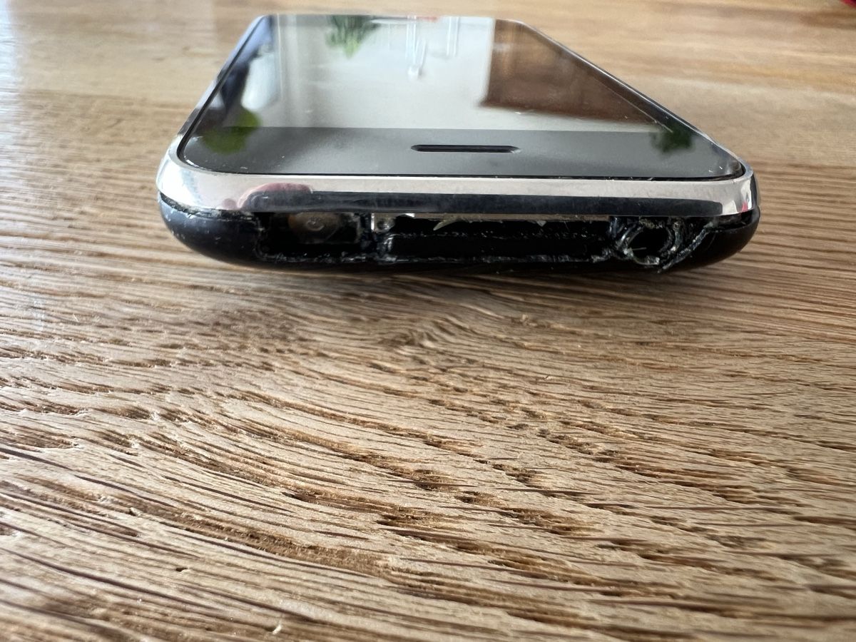 Apple Handys / Smartphones: Apple iPhone 3/32 GB – Gebraucht aus Wolfwil von Poulet60 3