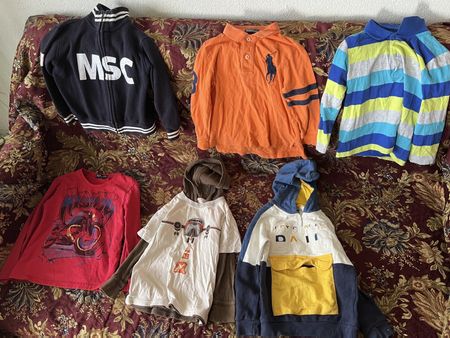 Kinderkleider Gr104 (4 Jahre)/Lot d'habits taille 104 (4ans)