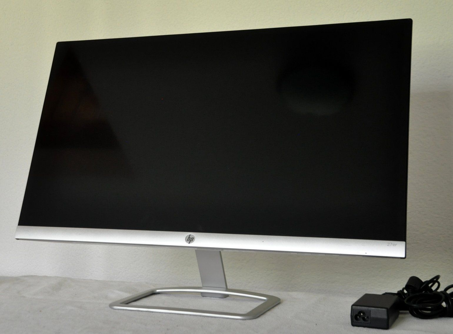 Hewlett Packard Monitor: Monitor HP 27er IPS  moniteur 27" – Usato da Collonges venduto da arashee 1