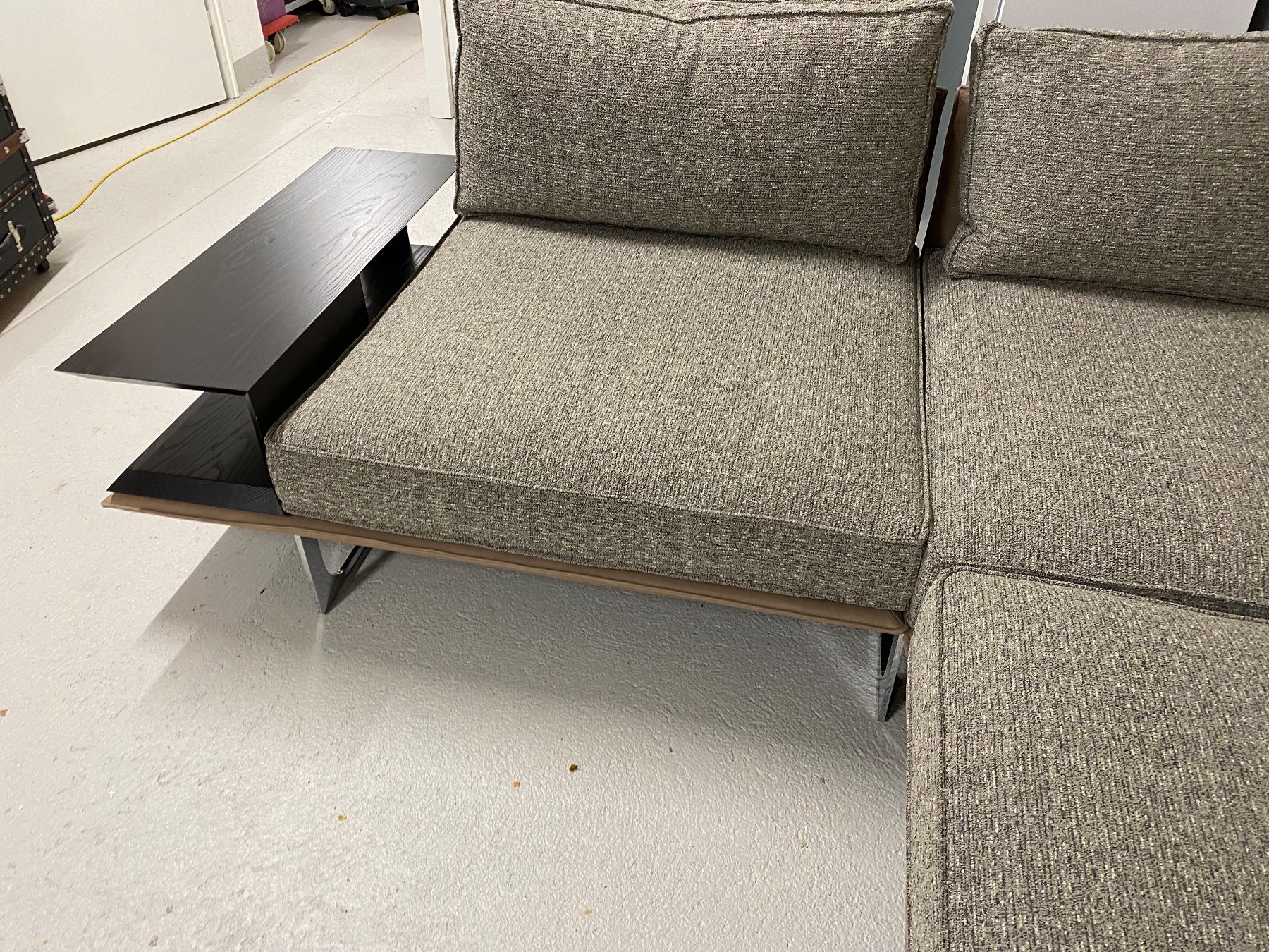 Sofas: Sofa von IP Design, luxuriös, Stoff und Leder – Gebraucht aus Kilchberg ZH von son_kqd5 1