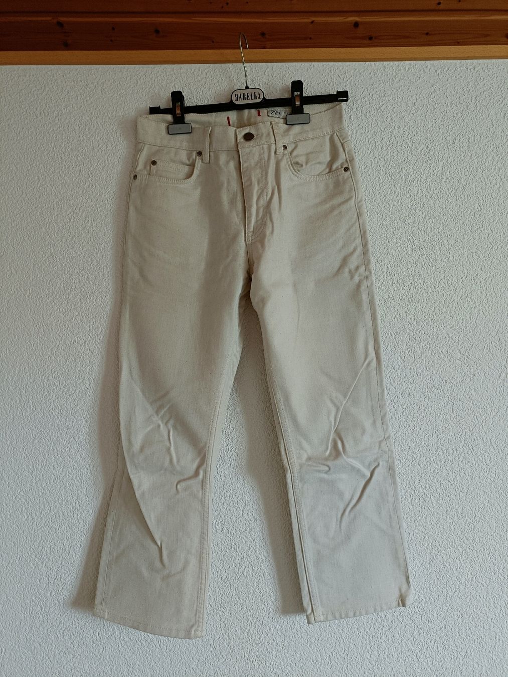 Zara Pantaloni: Pantalon ZARA / Taille 34 – Usato da Vaulruz venduto da O_DDM