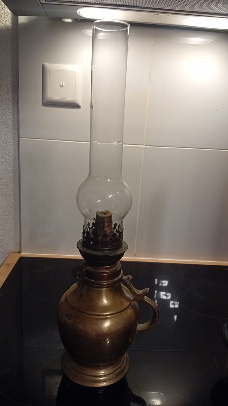 Lampade: lampe a pétrole – Usato da Chalais venduto da ter_dq9d 2