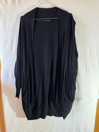 Schwarze Strickjacke von Atmosphere Gr. 36