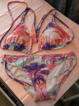BENCH Bikini Grösse 42C/D Palmen Print 🌴☀️