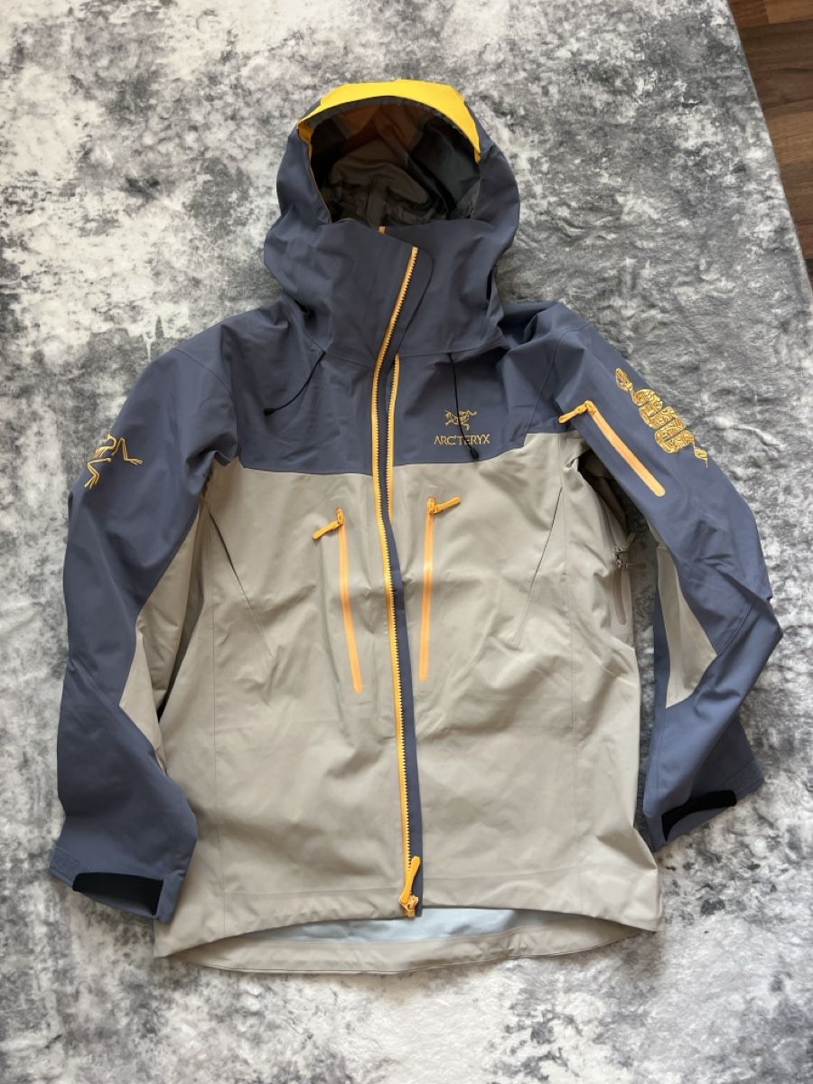 Giacche: Arc'teryx Alpha SV 2025 – Nuovo (secondo la descrizione) da Wattwil venduto da BL0NDA 1