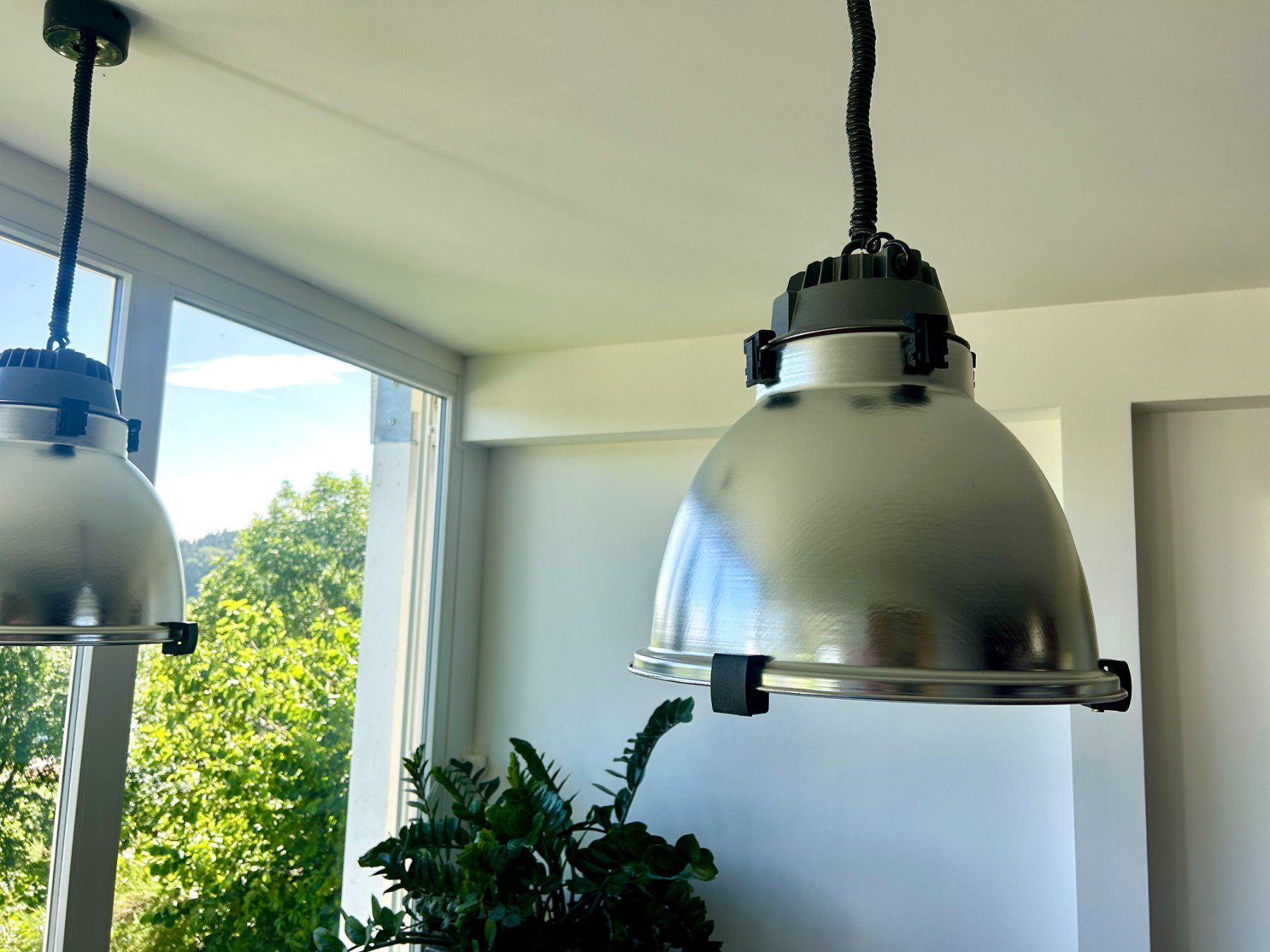 Lampadari & plafoniere: Hängelampen im Industrial-Stil – Usato da Madetswil venduto da Slink 1