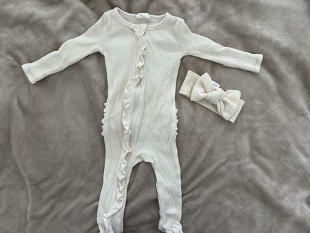 New zip pyjama 6-9 months organic cotton
